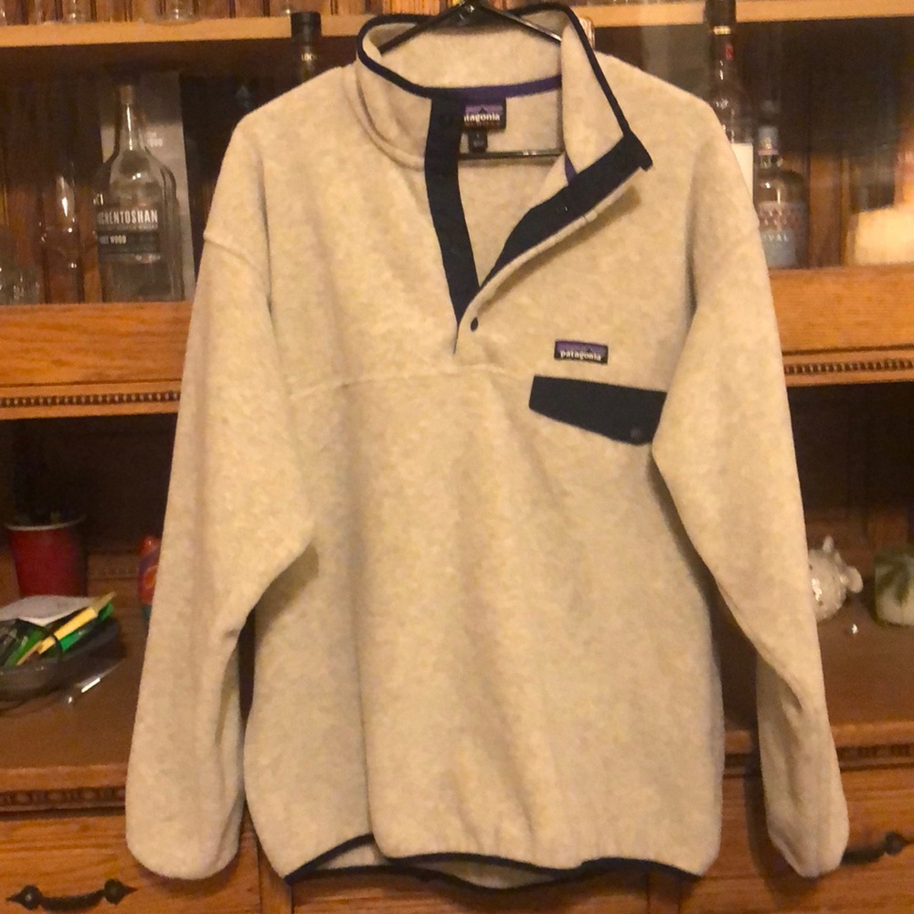 Men’s Patagonia fleece pullover
